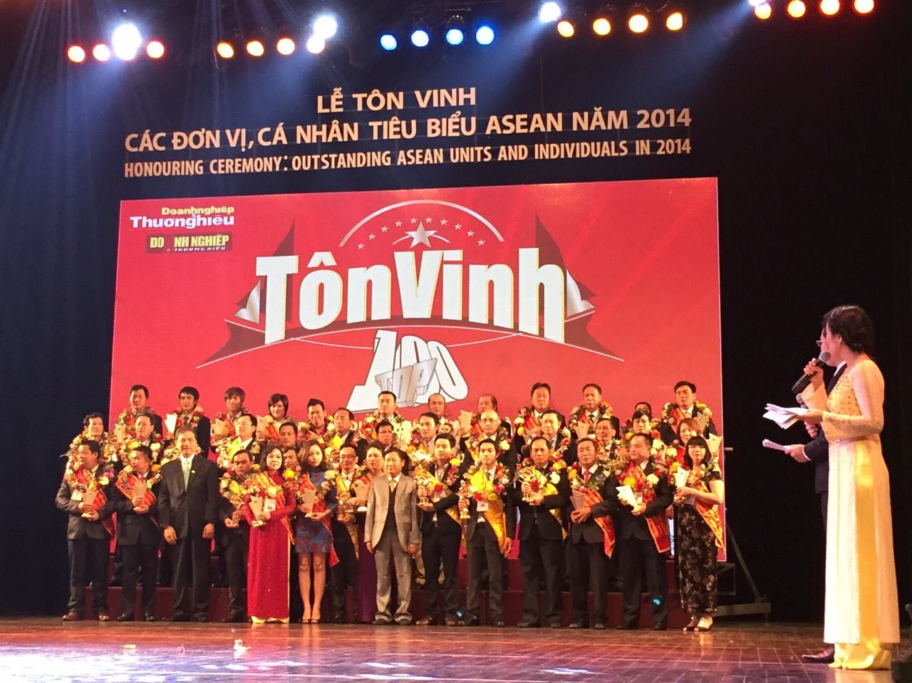Tập đoàn Sunhouse vinh dự nhận giải thưởng “Top 100 thương hiệu – nhãn hiệu hàng đầu Asean 2014”