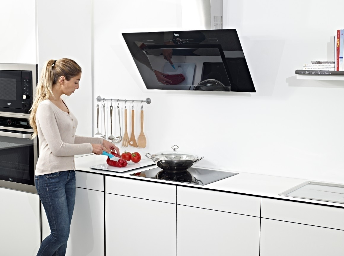 Để máy hút mùi tiếp tục hoạt động
