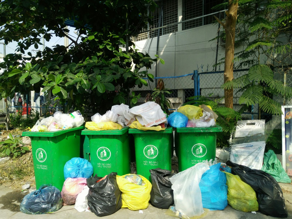 Phân loại rác sinh hoạt