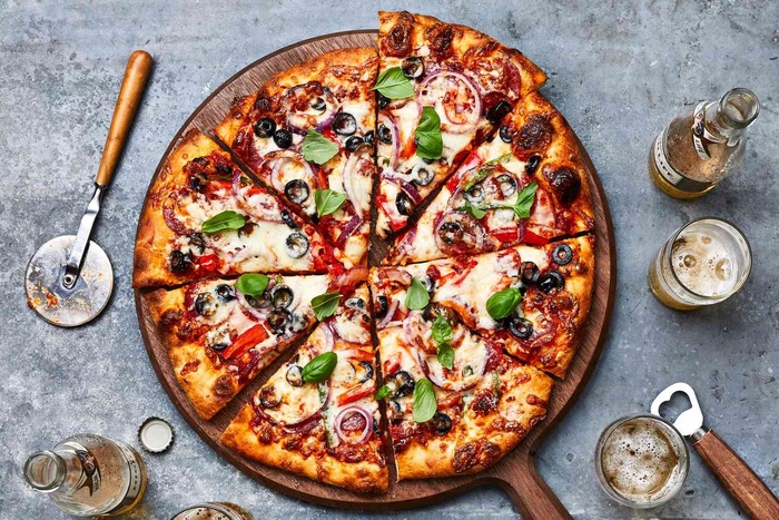 Nướng pizza bằng nồi chiên không dầu tiện lợi, thơm ngon