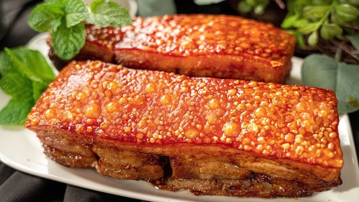 Dễ dàng thưởng thức heo quay giòn bì bằng nồi chiên không dầu tại nhà