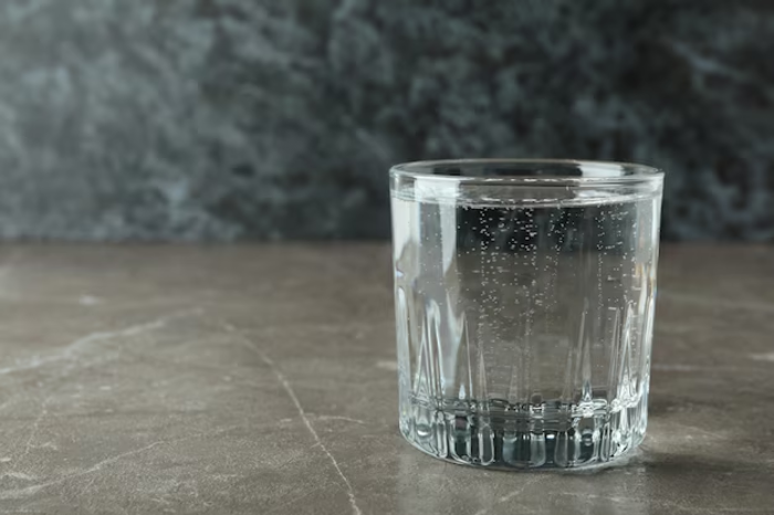 Đun sôi nước không thể loại bỏ được các chất cặn bẩn