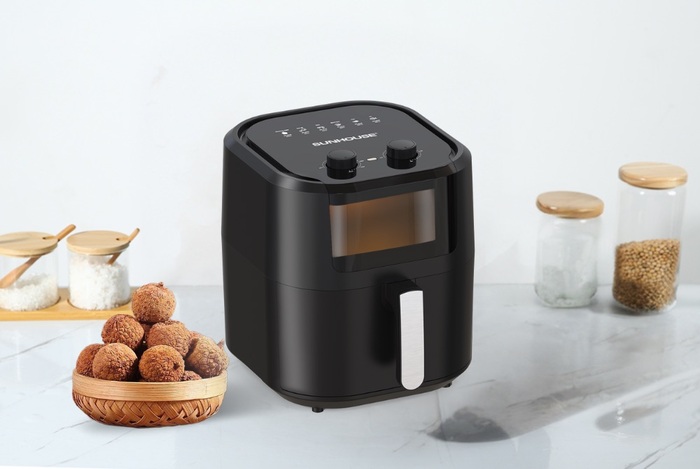 Nồi chiên không dầu có khả năng tỏa nhiệt đều nhờ công nghệ Rapid Air 360 độ tiên tiến nên hạn chế được tình trạng cháy khét khi chế biến 