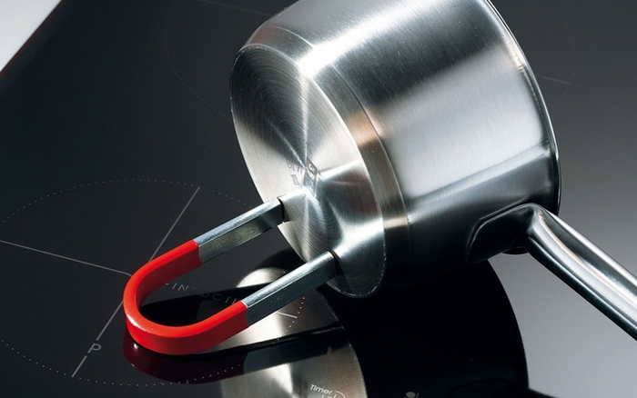 Bếp từ cần nồi nhiễm từ chuyên dụng để có thể sử dụng