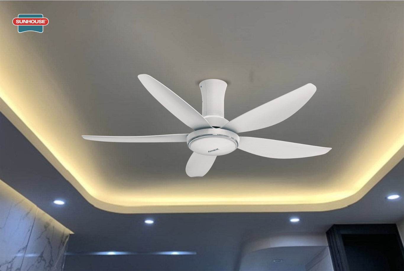 Bạn cần đảm bảo đế quạt phải che kín phần lỗ thăm dò và các mối nối