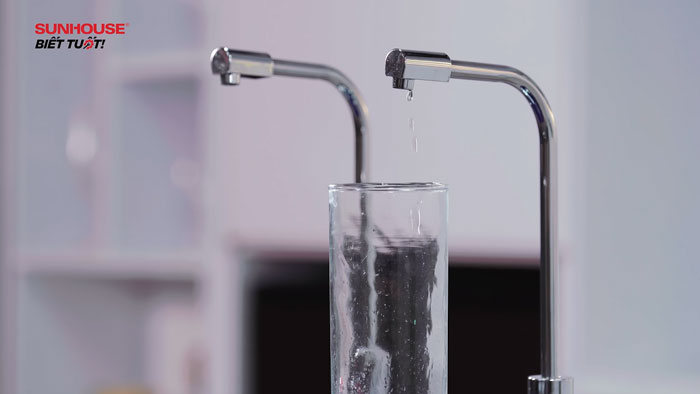 Người mới mua máy lọc nước thường mắc lỗi không mở hết khóa vòi nước nên nước chảy yếu