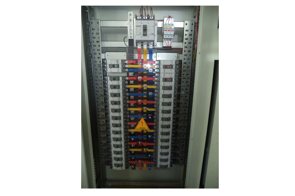 tu-db-distribution-board_003.jpg