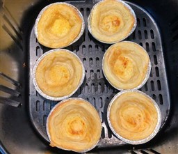 Giải đáp ngay: nồi chiên không dầu có nướng bánh được không?