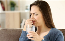 nước máy lọc nước có mùi hôi